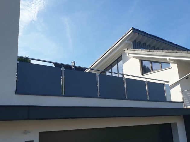 Referenzobjekt im Bereich Geländer & Sichtschutz der Afrim Bejta Metallbau GmbH aus Achern