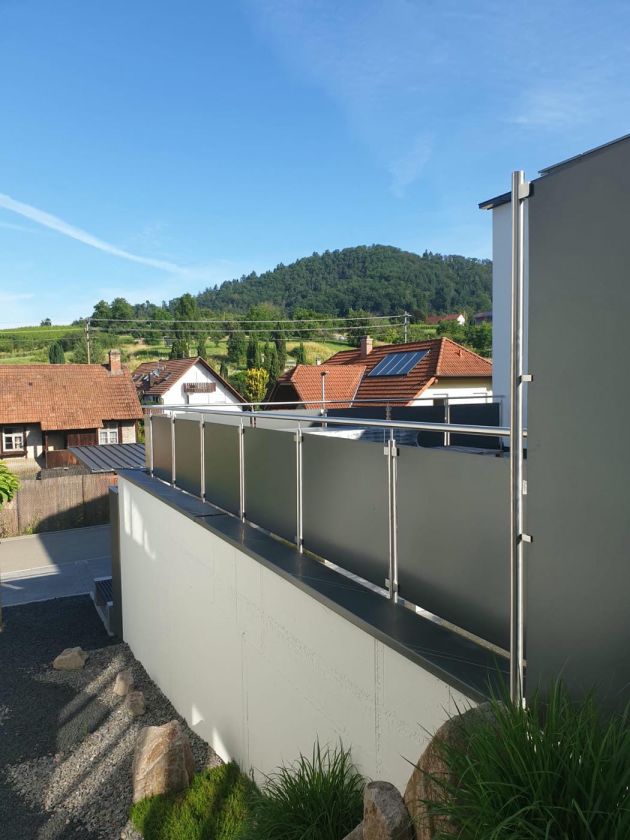 Referenzobjekt im Bereich Geländer & Sichtschutz der Afrim Bejta Metallbau GmbH aus Achern